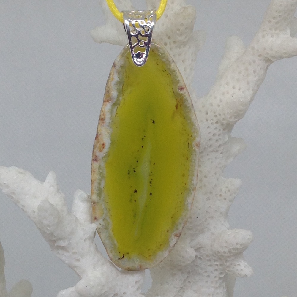 Slice Crystal Agate Necklace on Waxed Cotton Cord - Picture 4 of 12